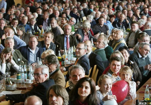 Volles Haus: Beim Hohenloher Bauerntag an Lichtmess feiern Bauern und Bürger gemeinsam.